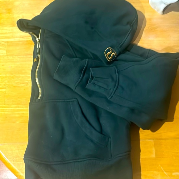 lululemon athletica Tops - Cropped Scuba half zip